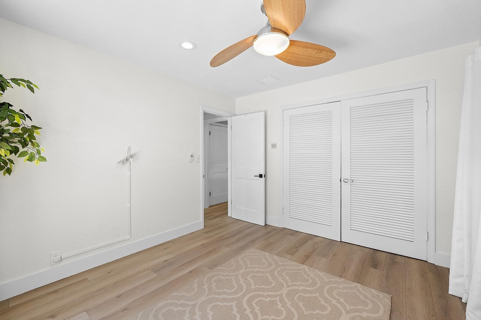 1370 E Terra Mar Drive photo 21
