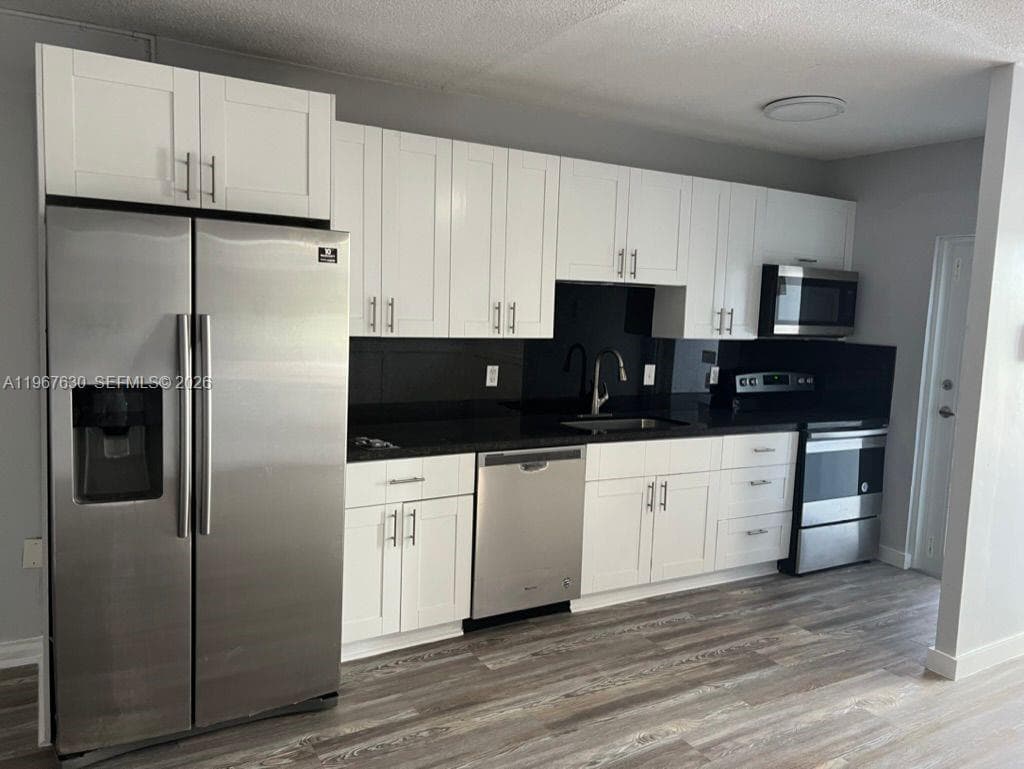 2430 135th St 105 photo 12