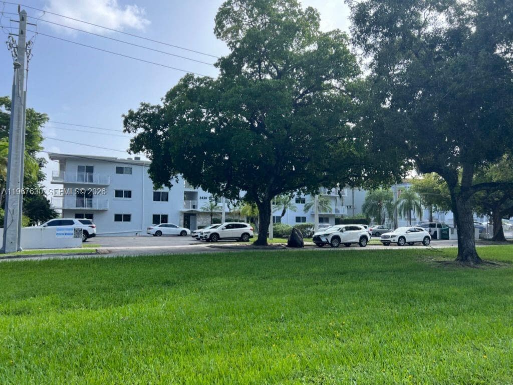 2430 135th St 105 photo 24