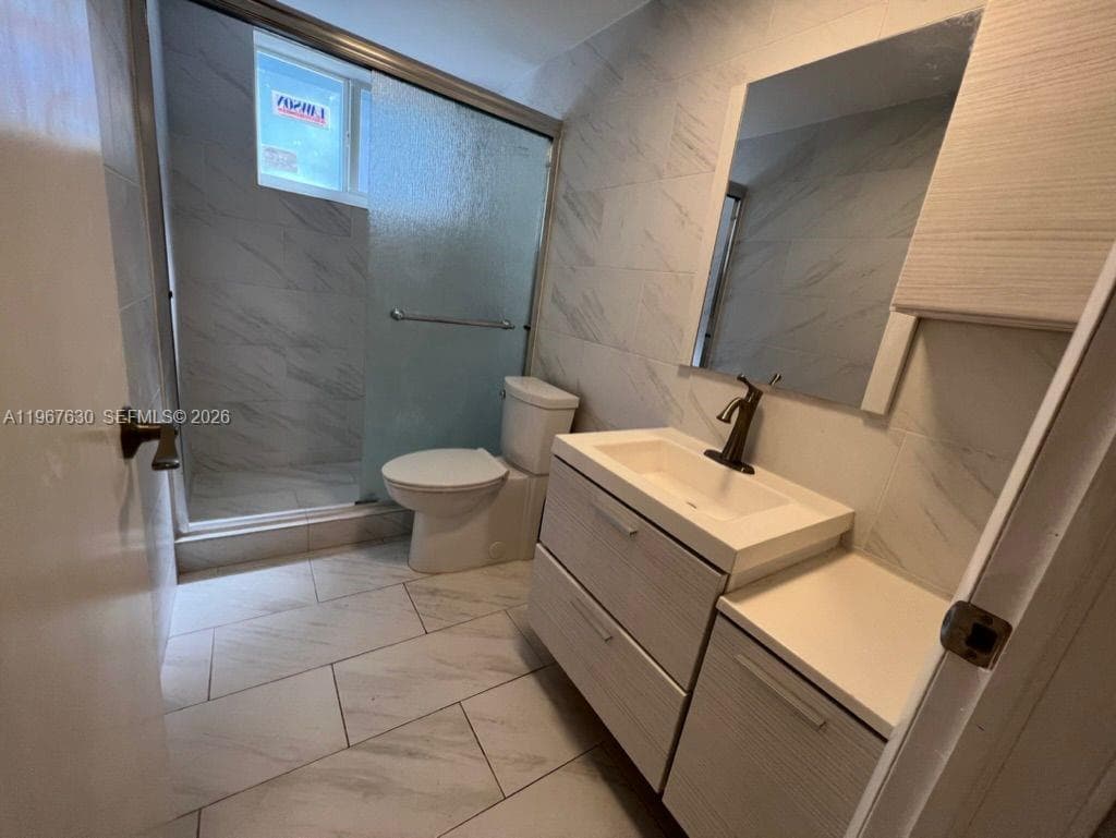 2430 135th St 105 photo 14