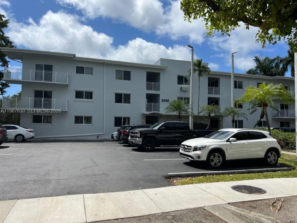 2430 135th St 105 photo 18