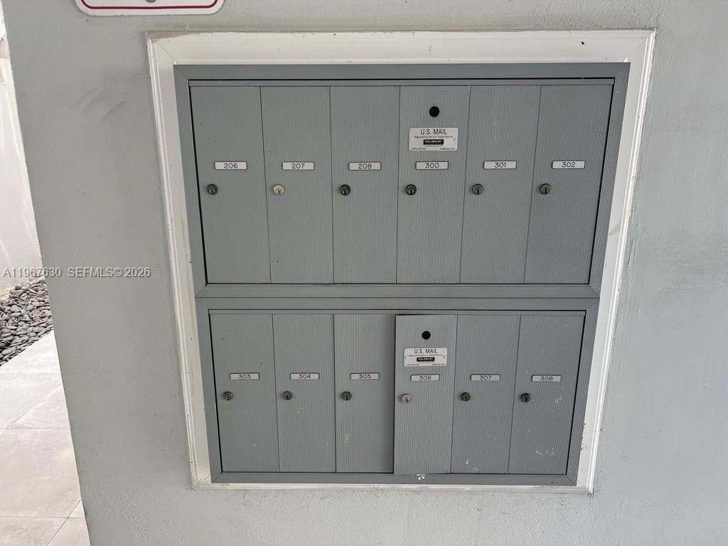 2430 135th St 105 photo 21