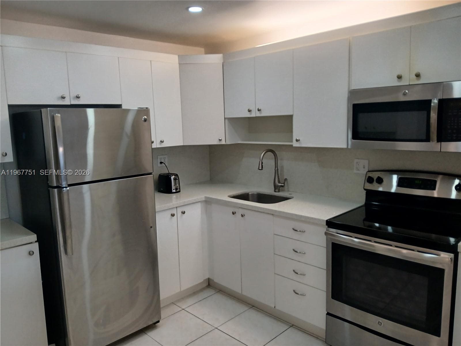 2780 NE 183rd St 1708 photo 6