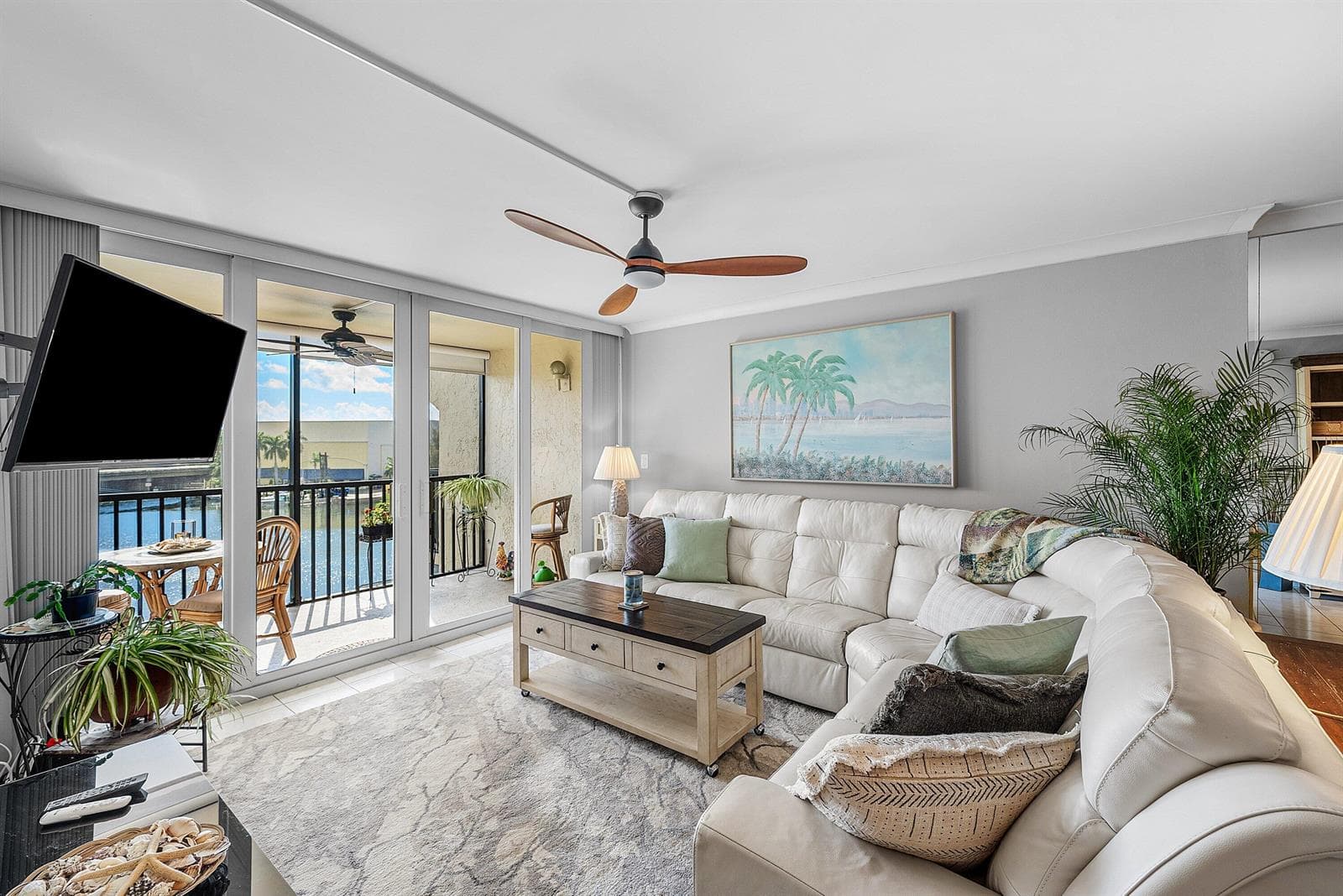 7 Royal Palm Way 507 photo 12