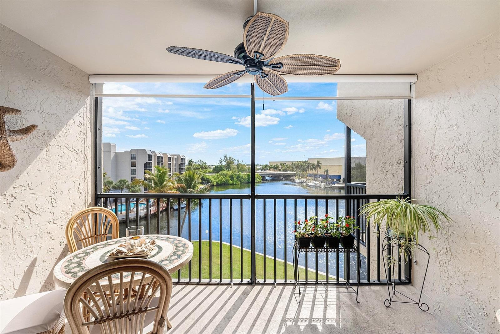 7 Royal Palm Way 507 photo 3