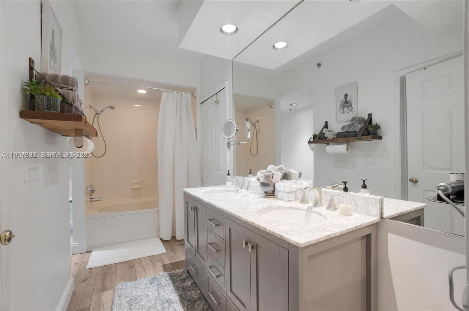3145 NE 184th St 5102 photo 23