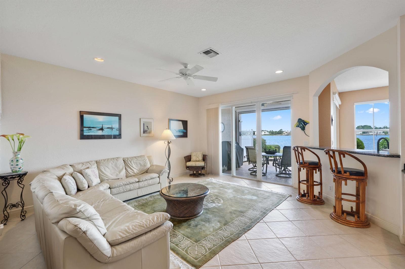 132 Las Brisas Circle photo 6