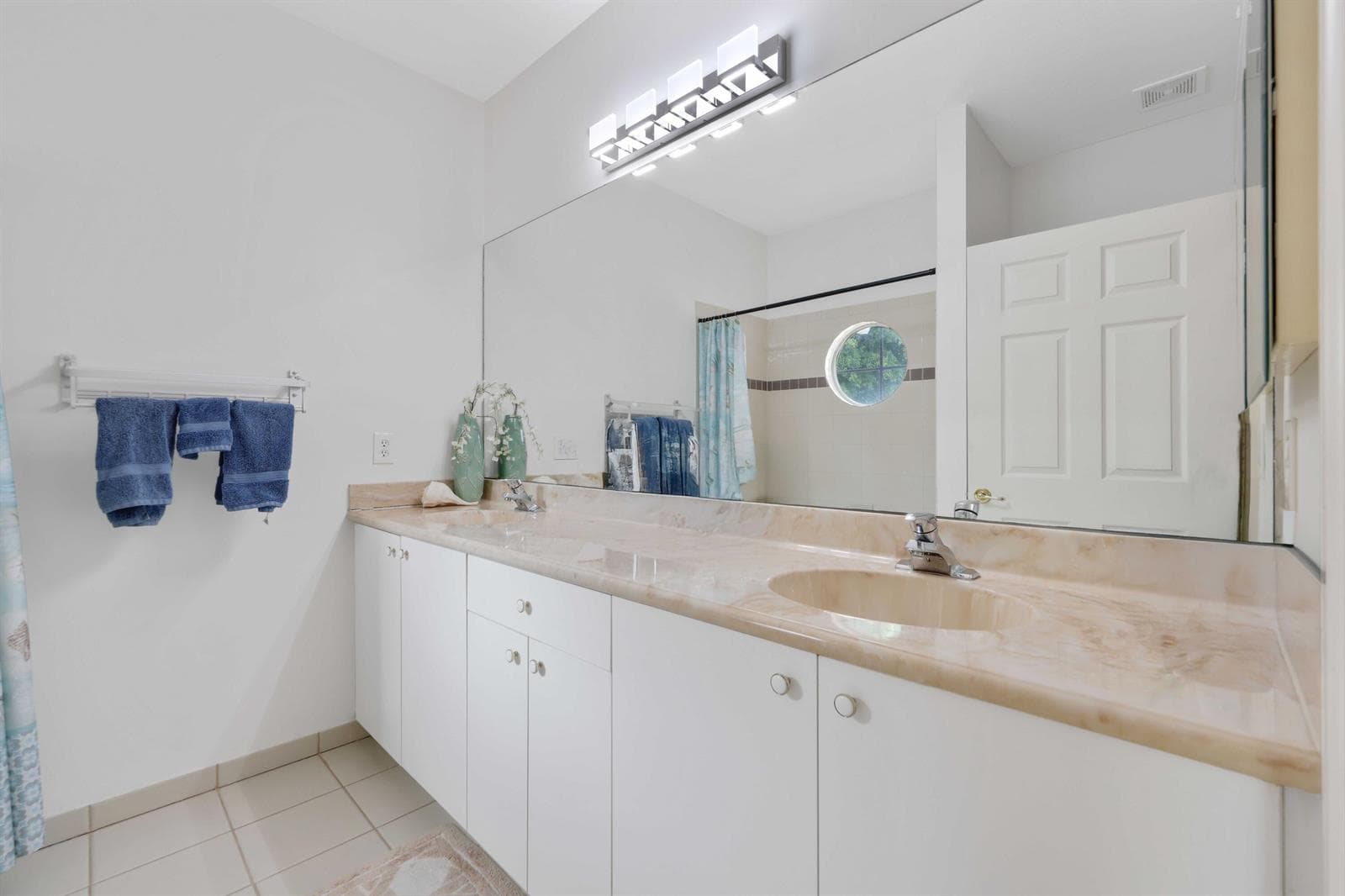 132 Las Brisas Circle photo 22