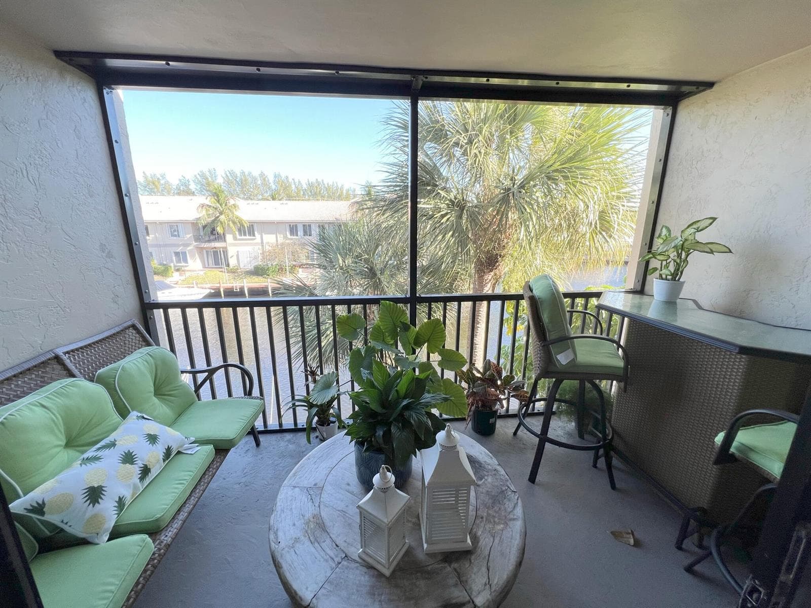 1 Royal Palm Way 3050 photo 3