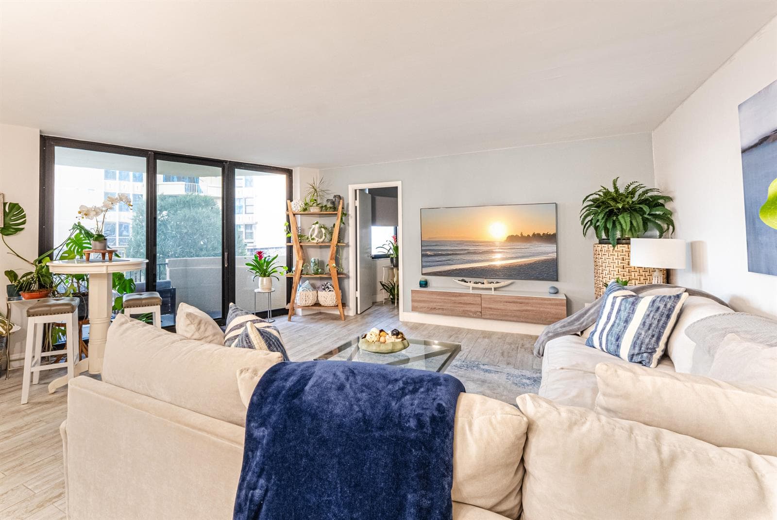 2800 N Ocean Drive B-2d photo 3