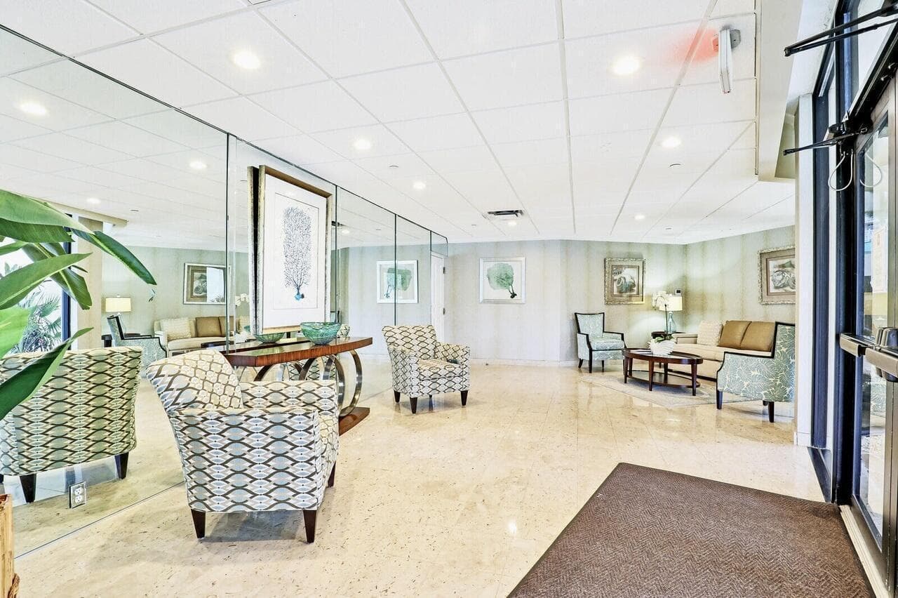 2800 N Ocean Drive B-2d photo 15