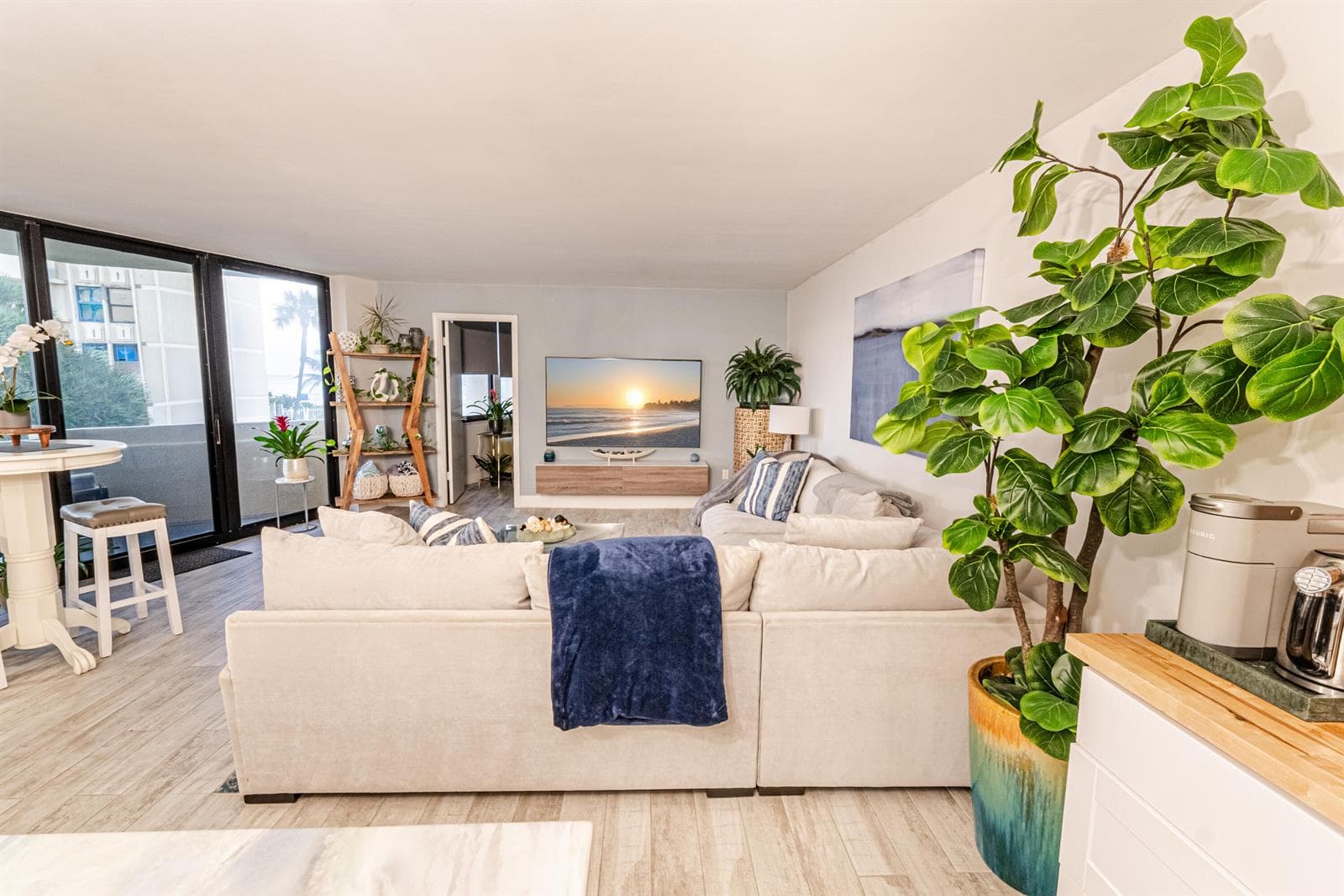 2800 N Ocean Drive B-2d photo 4