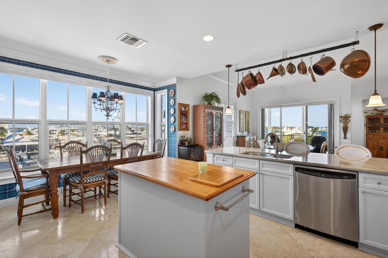 3950 N Flagler Drive 401 photo 10