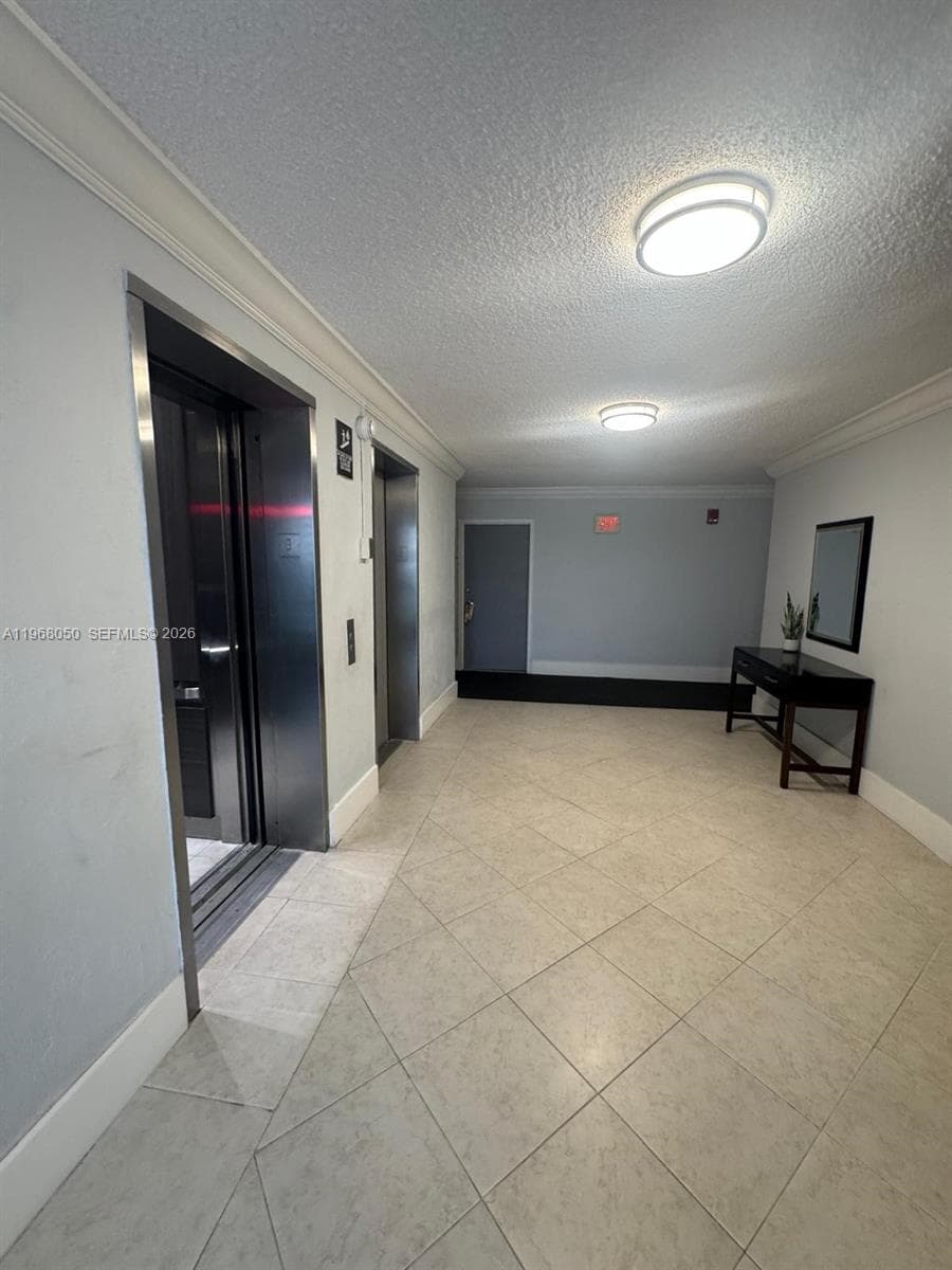 2020 NE 135th St 811 photo 23