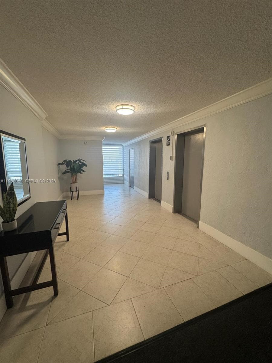 2020 NE 135th St 811 photo 22