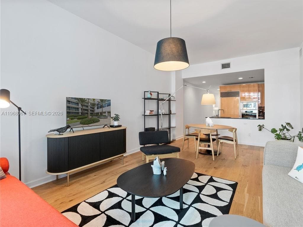 6799 Collins Ave 301 photo 9