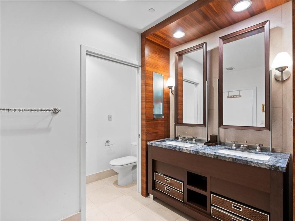 6799 Collins Ave 301 photo 19