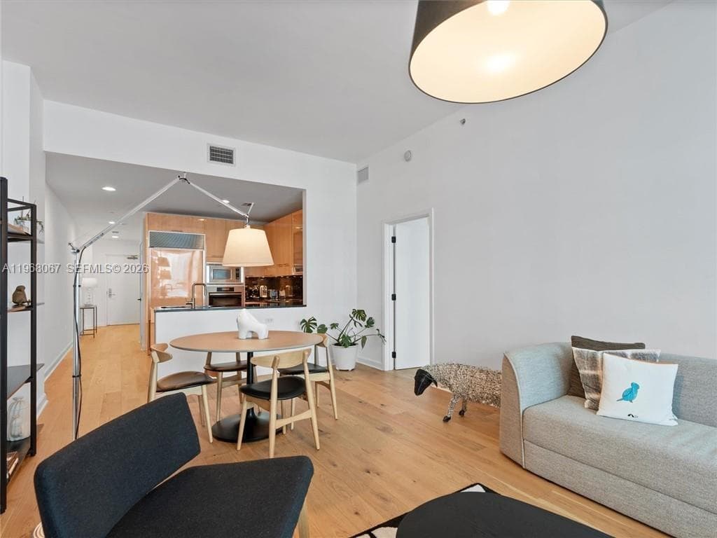 6799 Collins Ave 301 photo 8