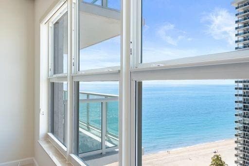 3550 Galt Ocean Drive 1805 photo 18