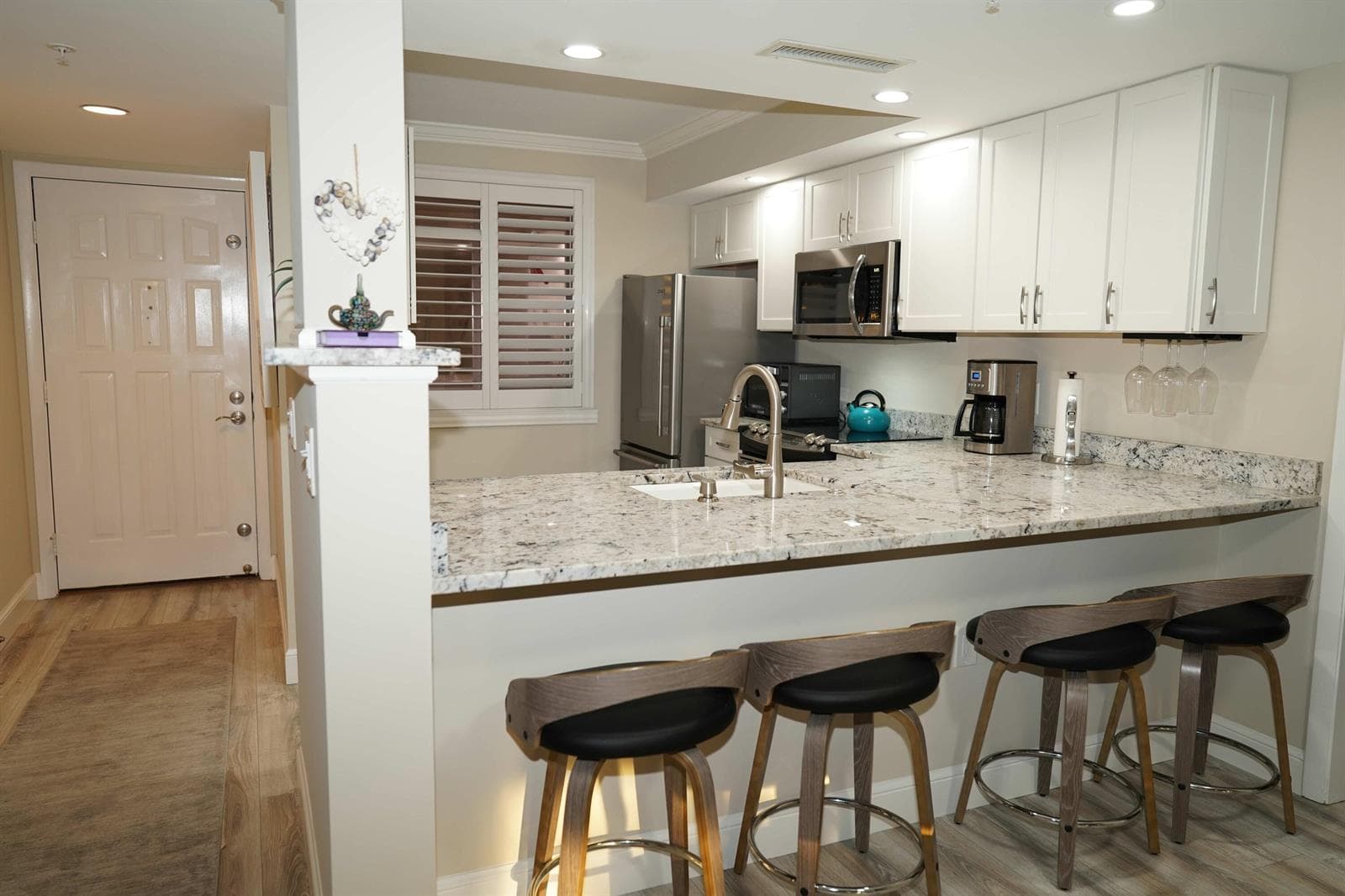 2101 Marina Isle Way 104 photo 6