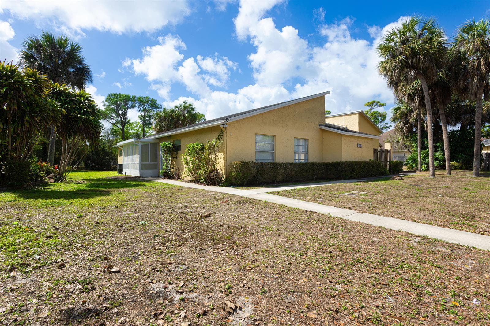 202 Sparrow Drive 1 photo 5
