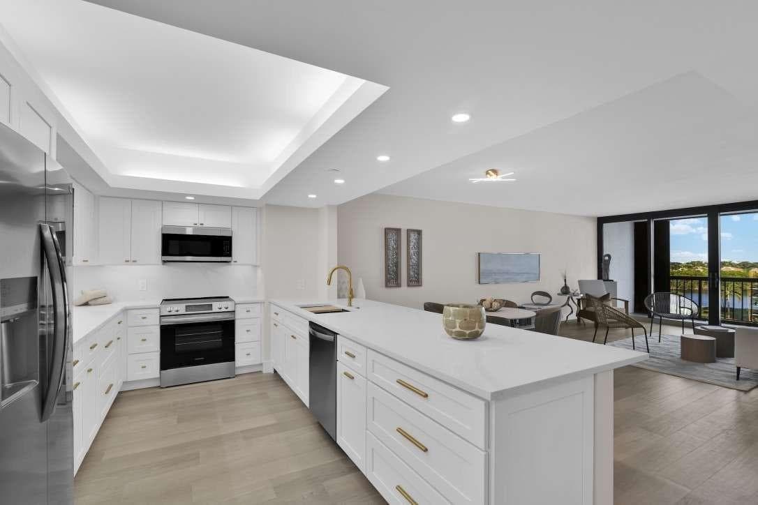 4748 S Ocean Boulevard 502 photo 6