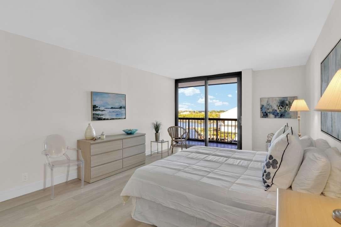 4748 S Ocean Boulevard 502 photo 22