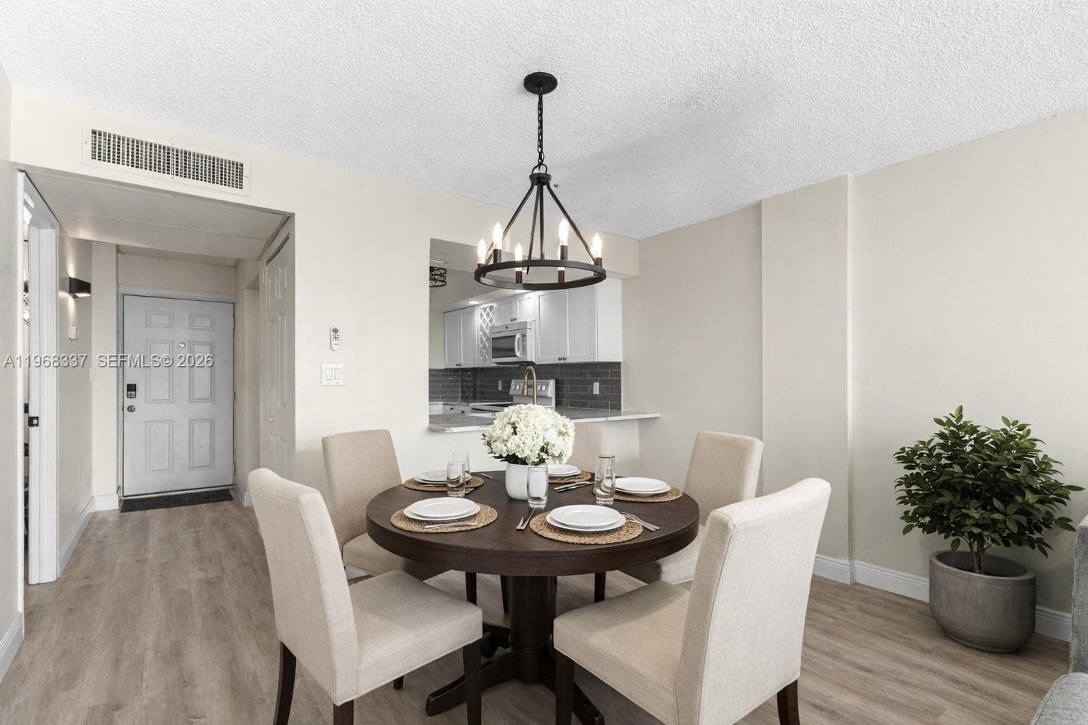 112 Royal Park Dr 3H photo 5