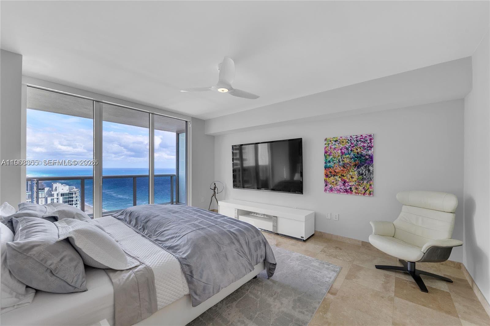 1830 S OCEAN DR (THE BEST) 3510 photo 13