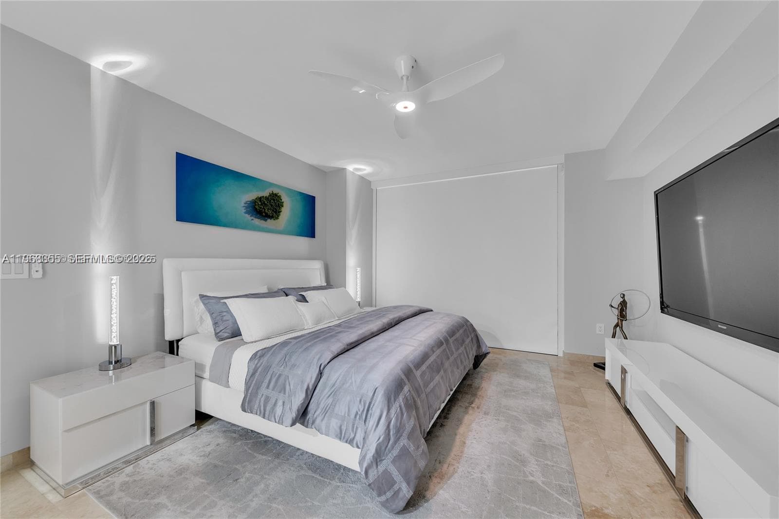 1830 S OCEAN DR (THE BEST) 3510 photo 14