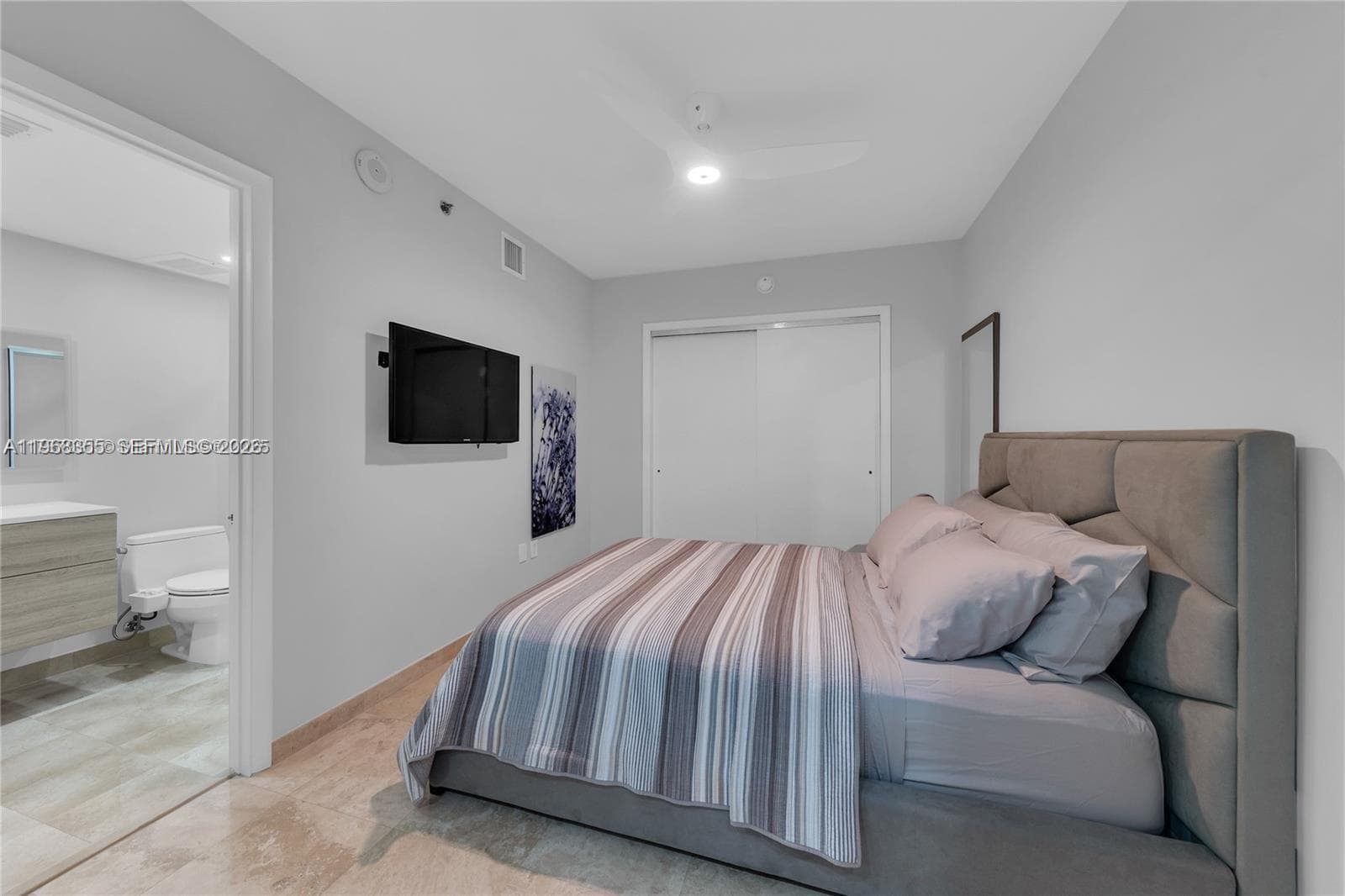 1830 S OCEAN DR (THE BEST) 3510 photo 21