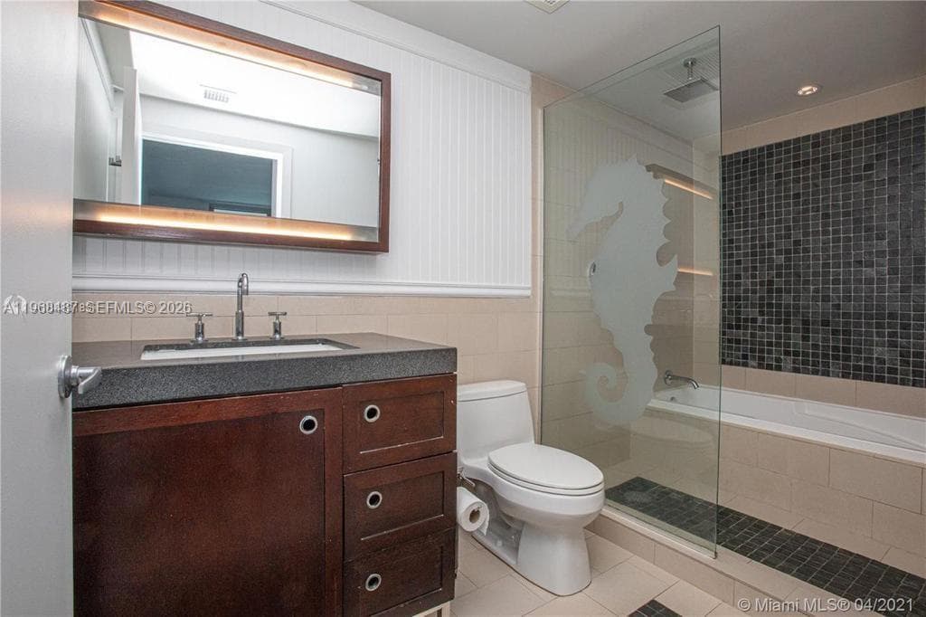 17315 Collins Ave 2406 photo 9