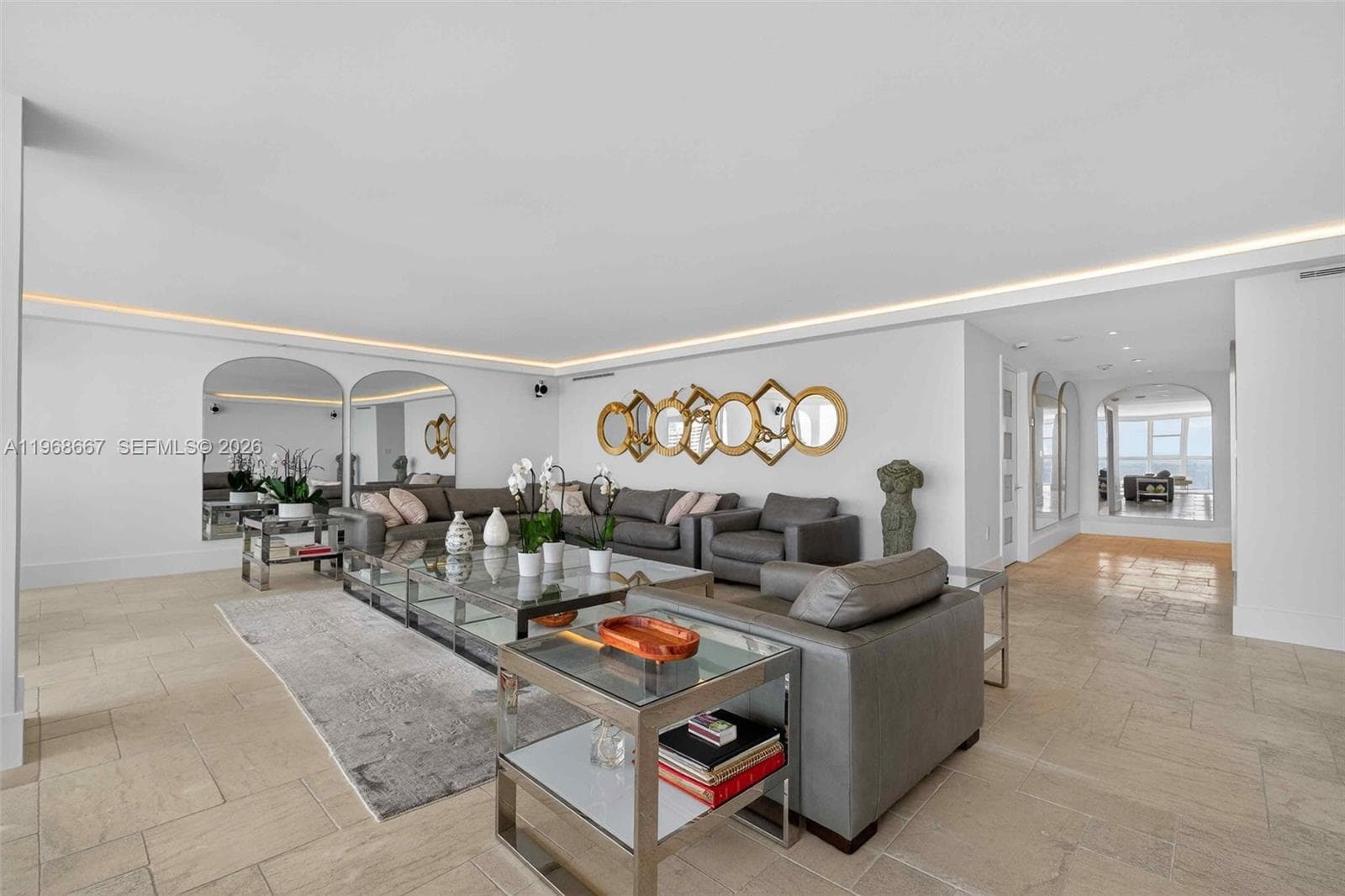 600 Grapetree Dr 11BN photo 5