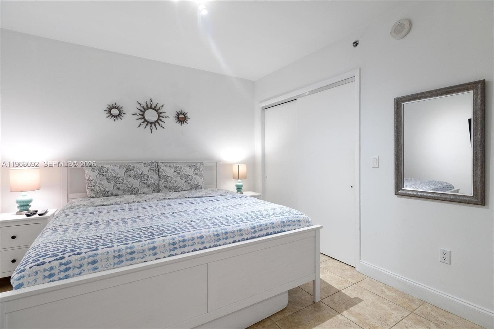 1830 Ocean Dr 2409 photo 13