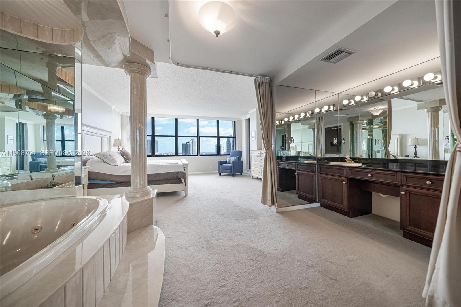 300 Three Islands Blvd PH4A photo 16
