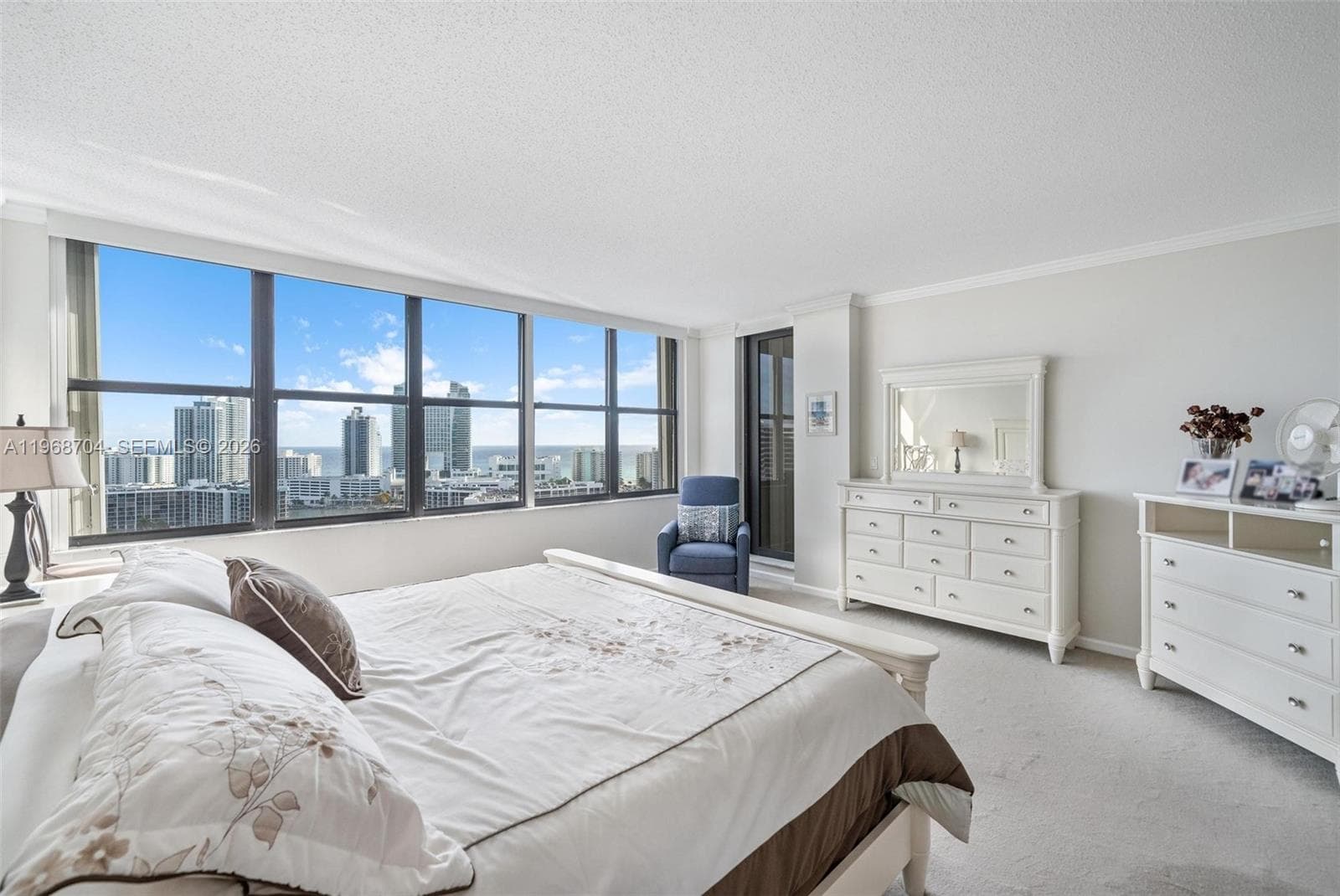 300 Three Islands Blvd PH4A photo 12