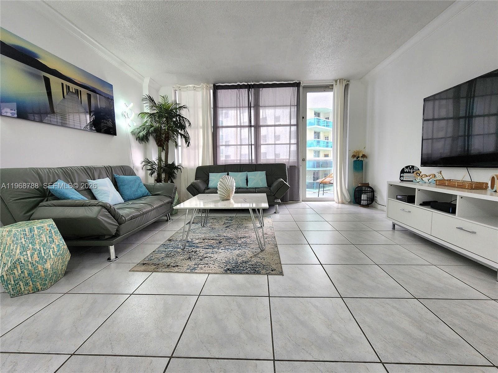 3725 S Ocean Dr 620 photo 3