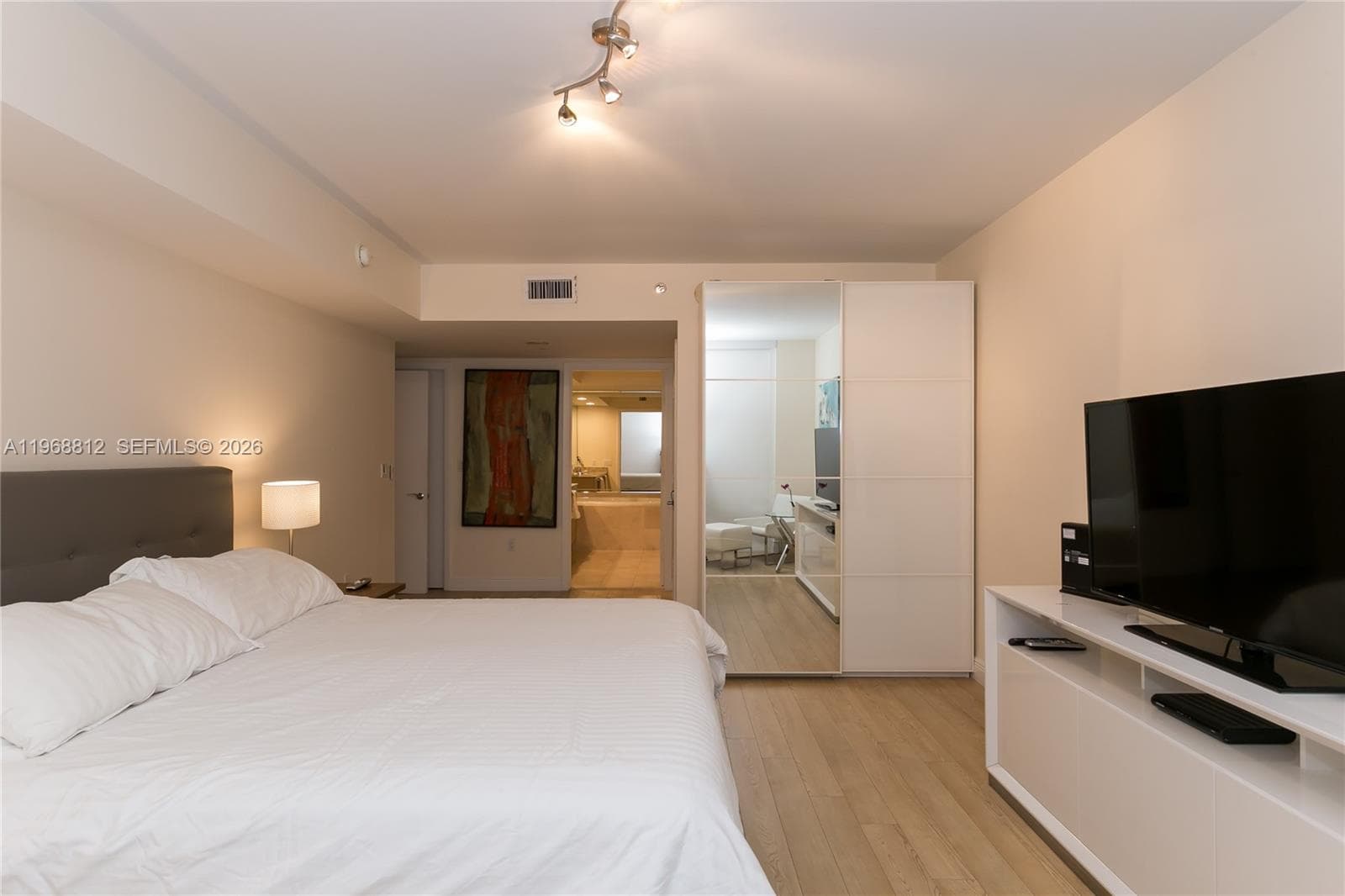 1830 S OCEAN DR 3906 photo 14