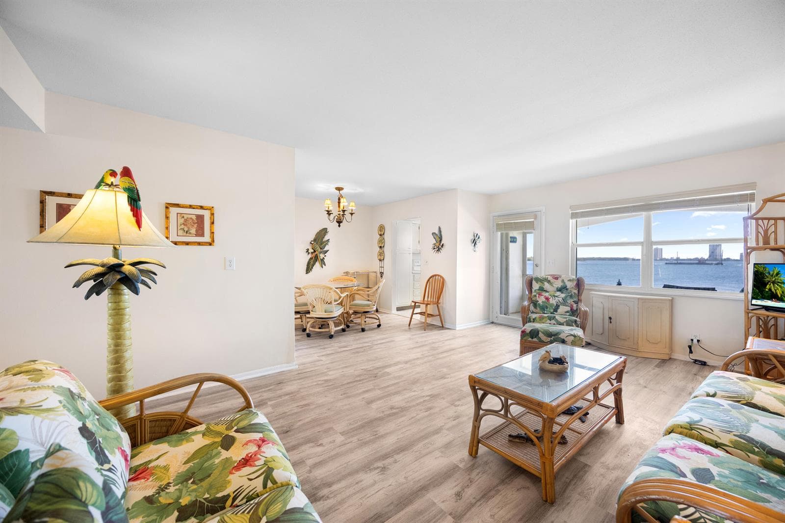 100 Shore Court 104 photo 11