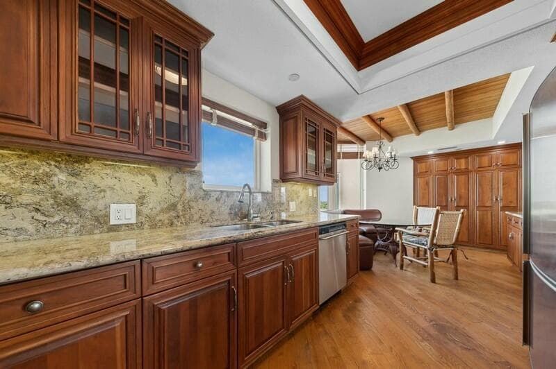 300 SE 5th Avenue 6010 photo 9