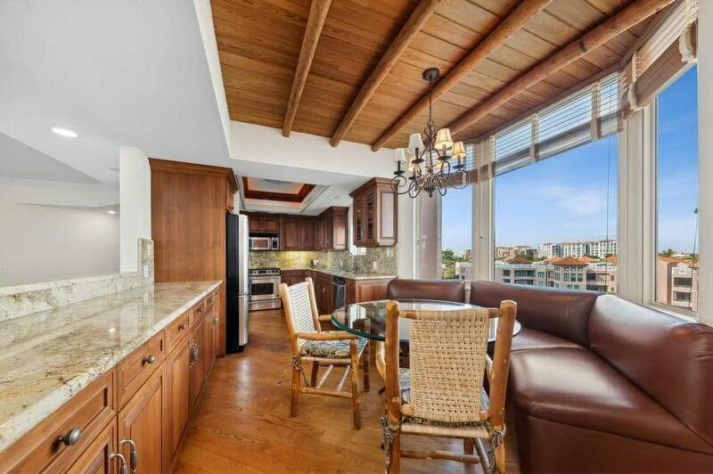 300 SE 5th Avenue 6010 photo 8