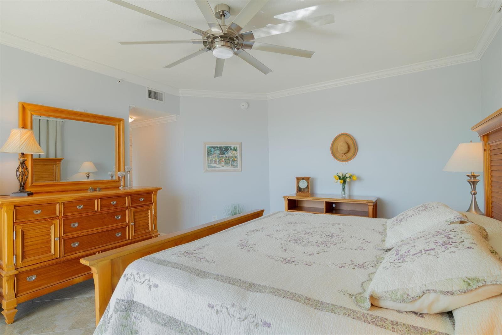 806 E Windward Way 524 photo 14