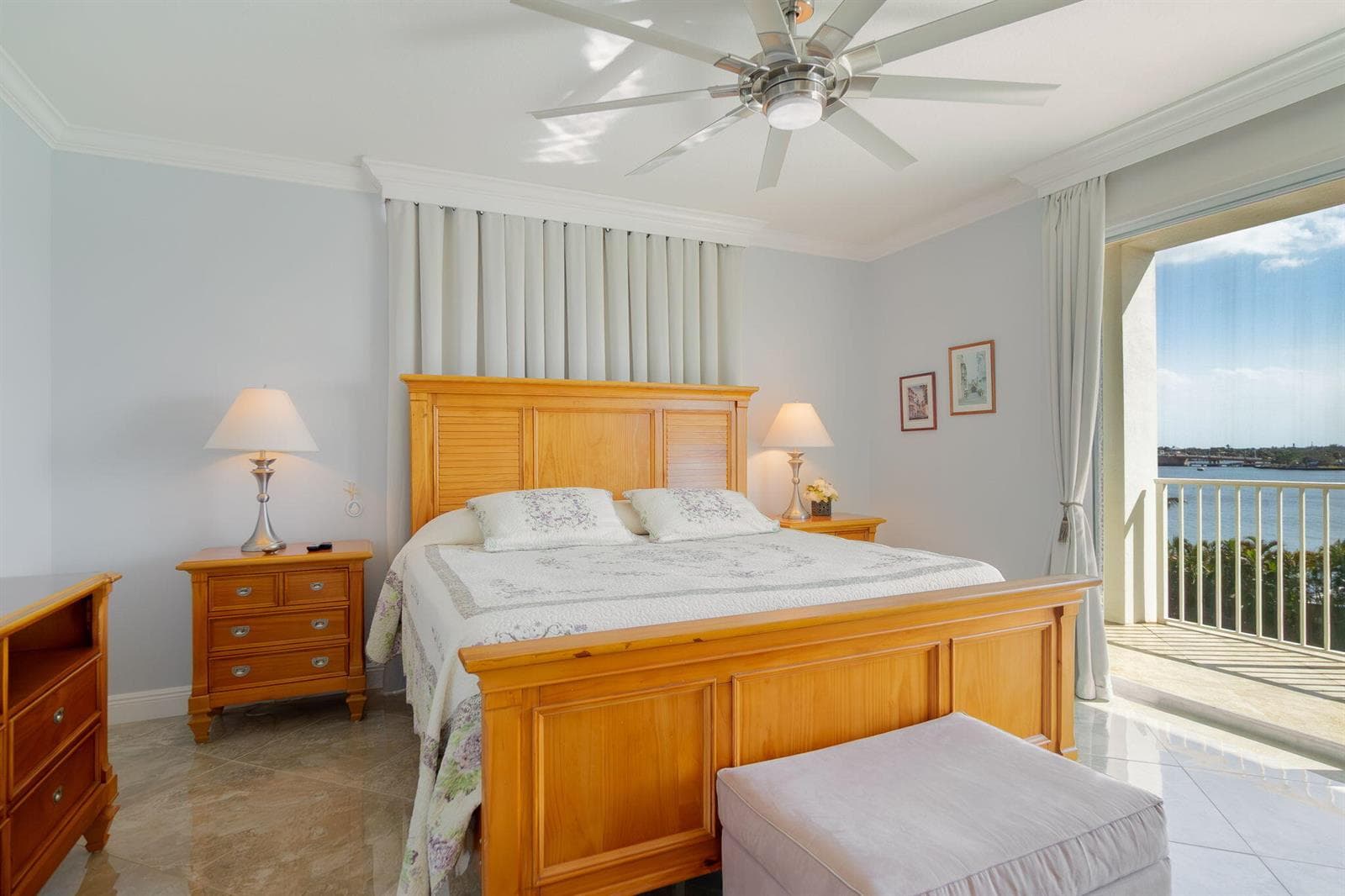 806 E Windward Way 524 photo 8