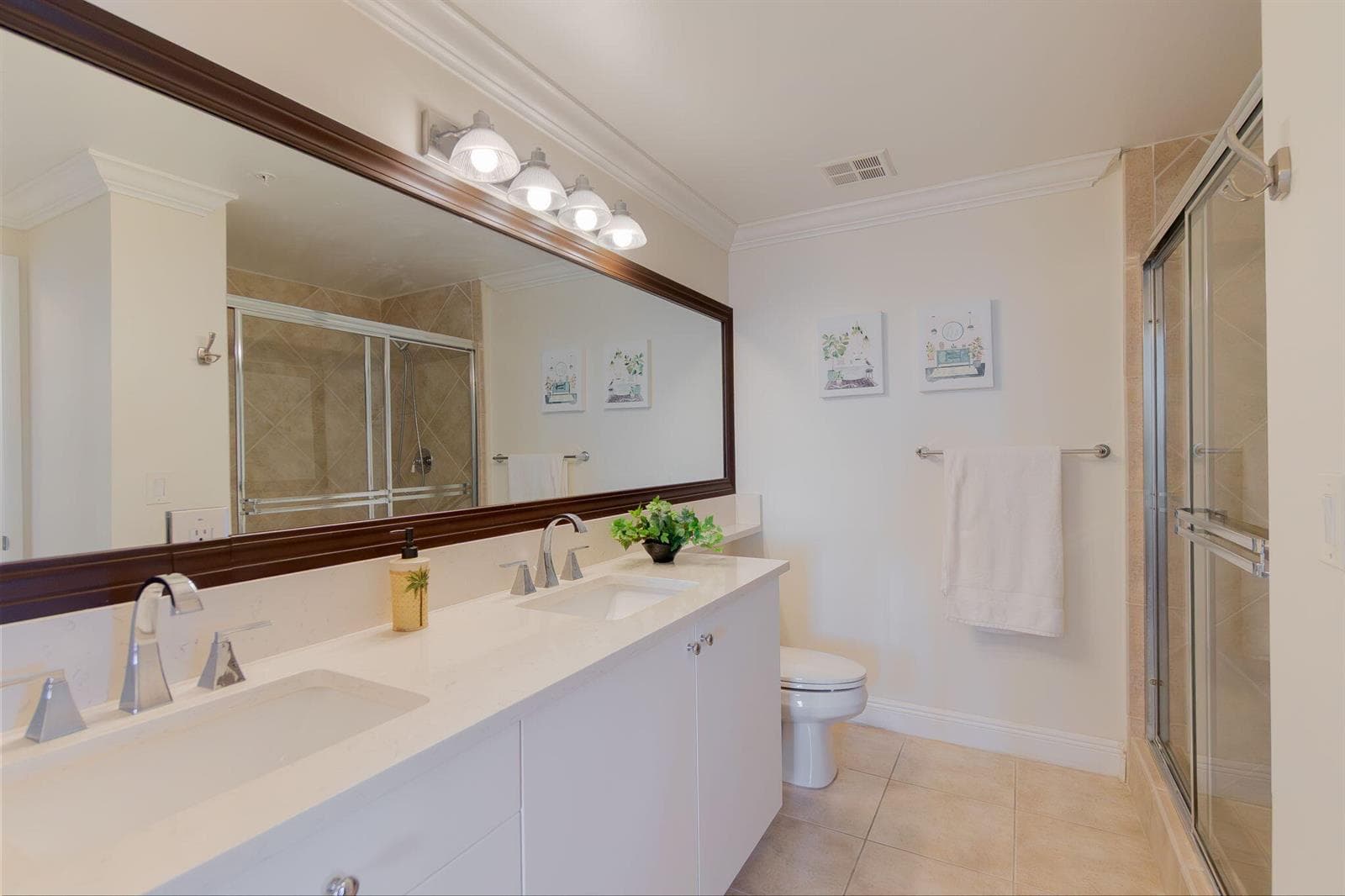 806 E Windward Way 524 photo 21