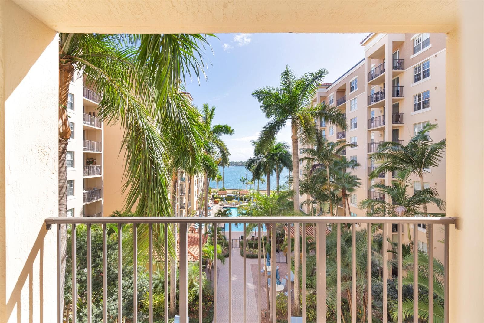 1801 N Flagler Drive 519 photo 3