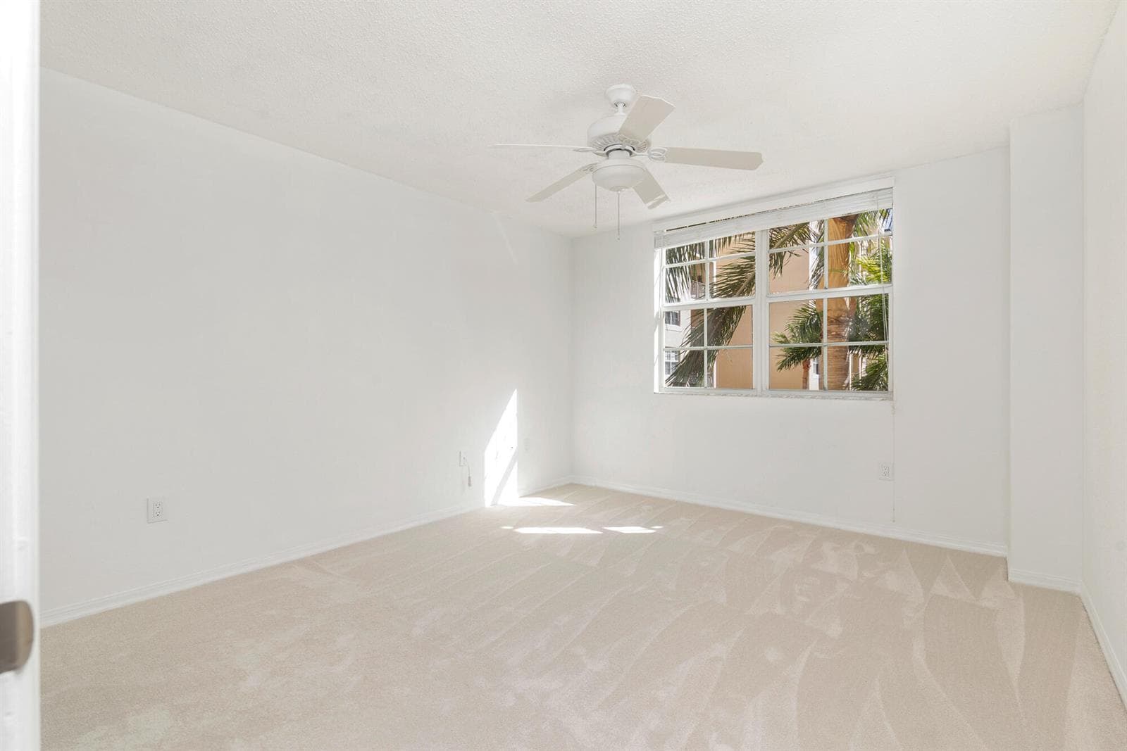 1801 N Flagler Drive 519 photo 15