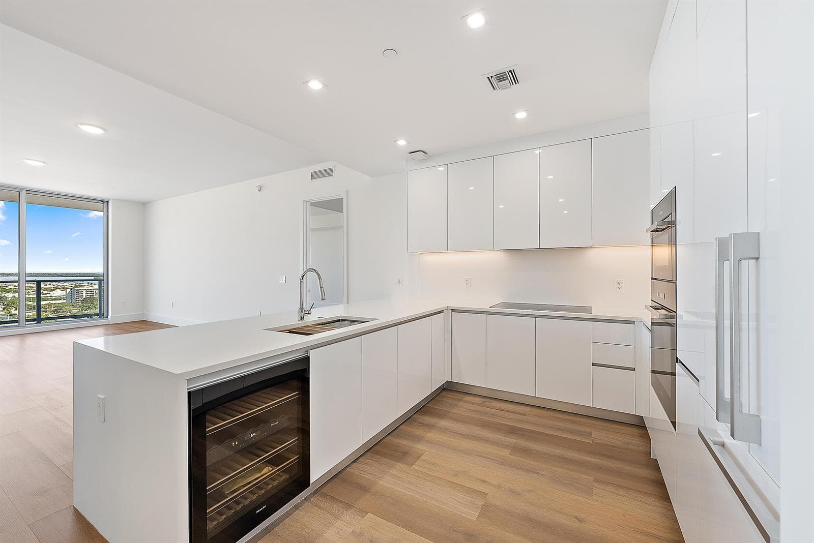 220 Lake Shore Drive N-1521 photo 11