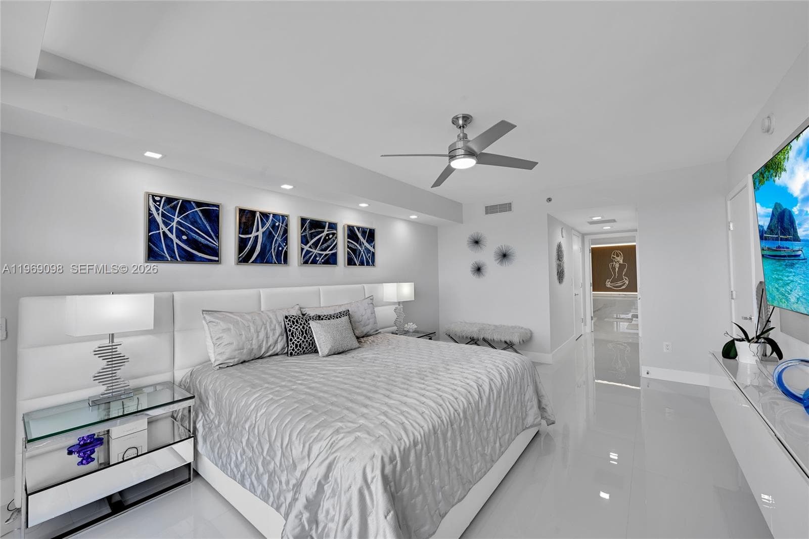 1800 Ocean Dr 803 photo 22