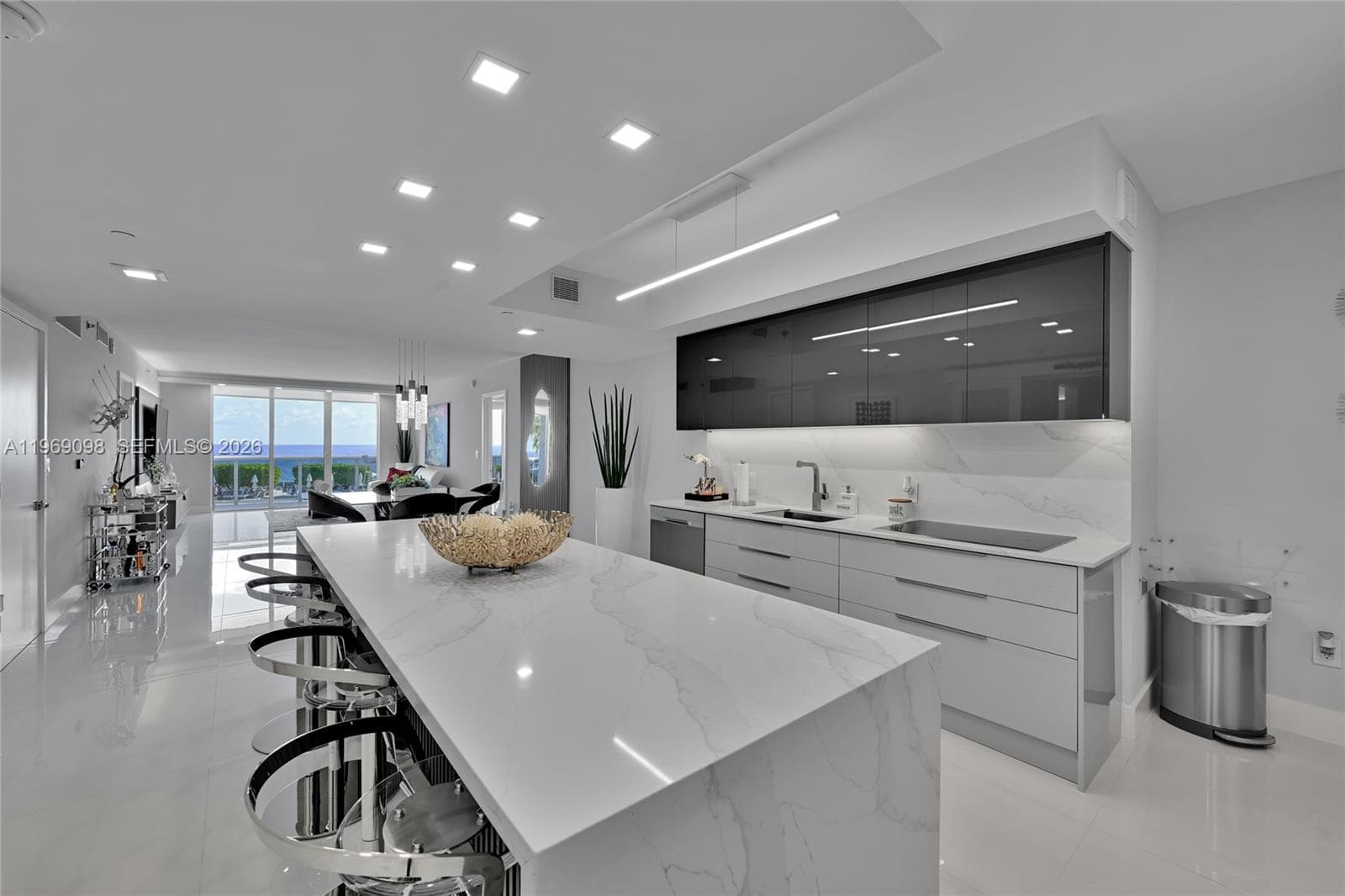 1800 Ocean Dr 803 photo 9