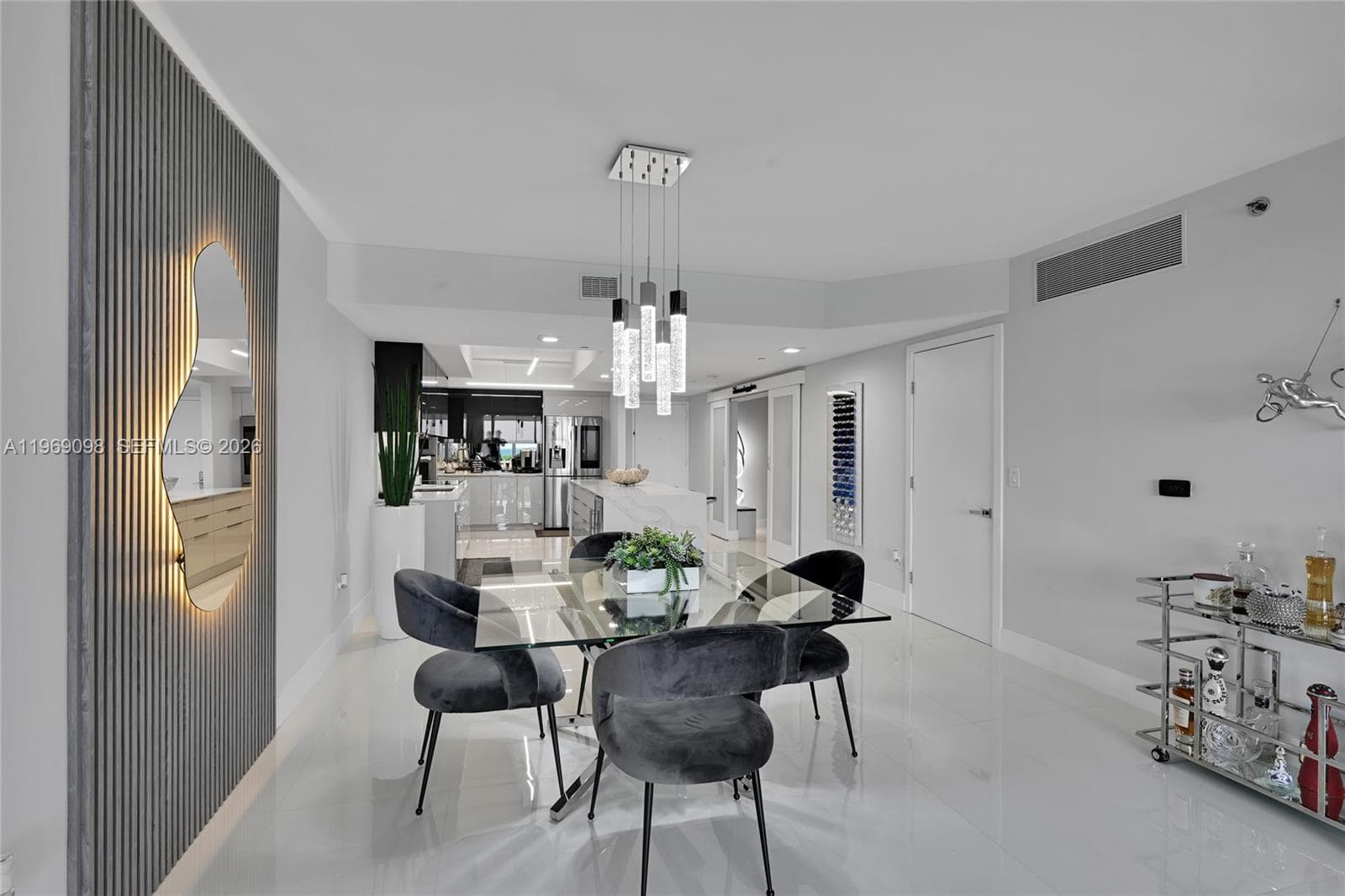 1800 Ocean Dr 803 photo 8